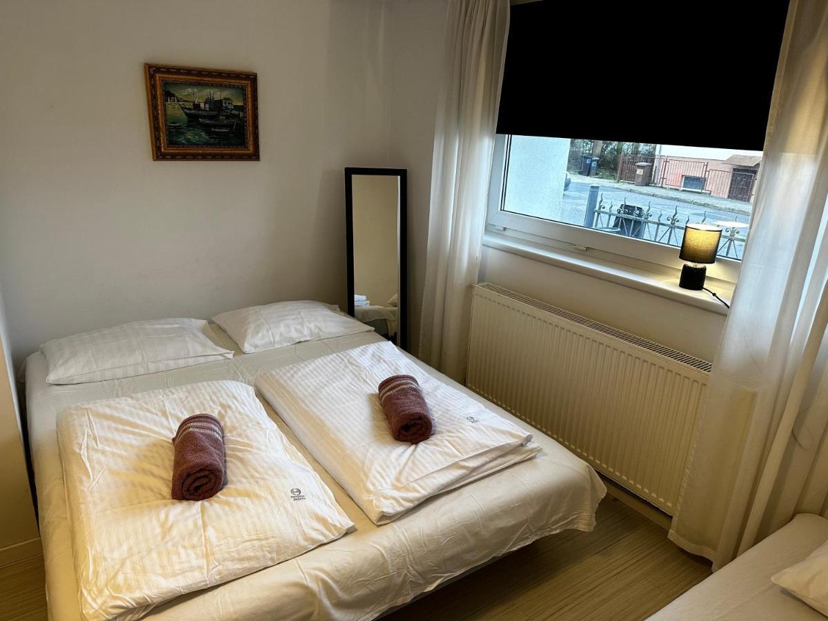 Pensjonat Jagoda B&B เมียนซิดดรอแย ภายนอก รูปภาพ