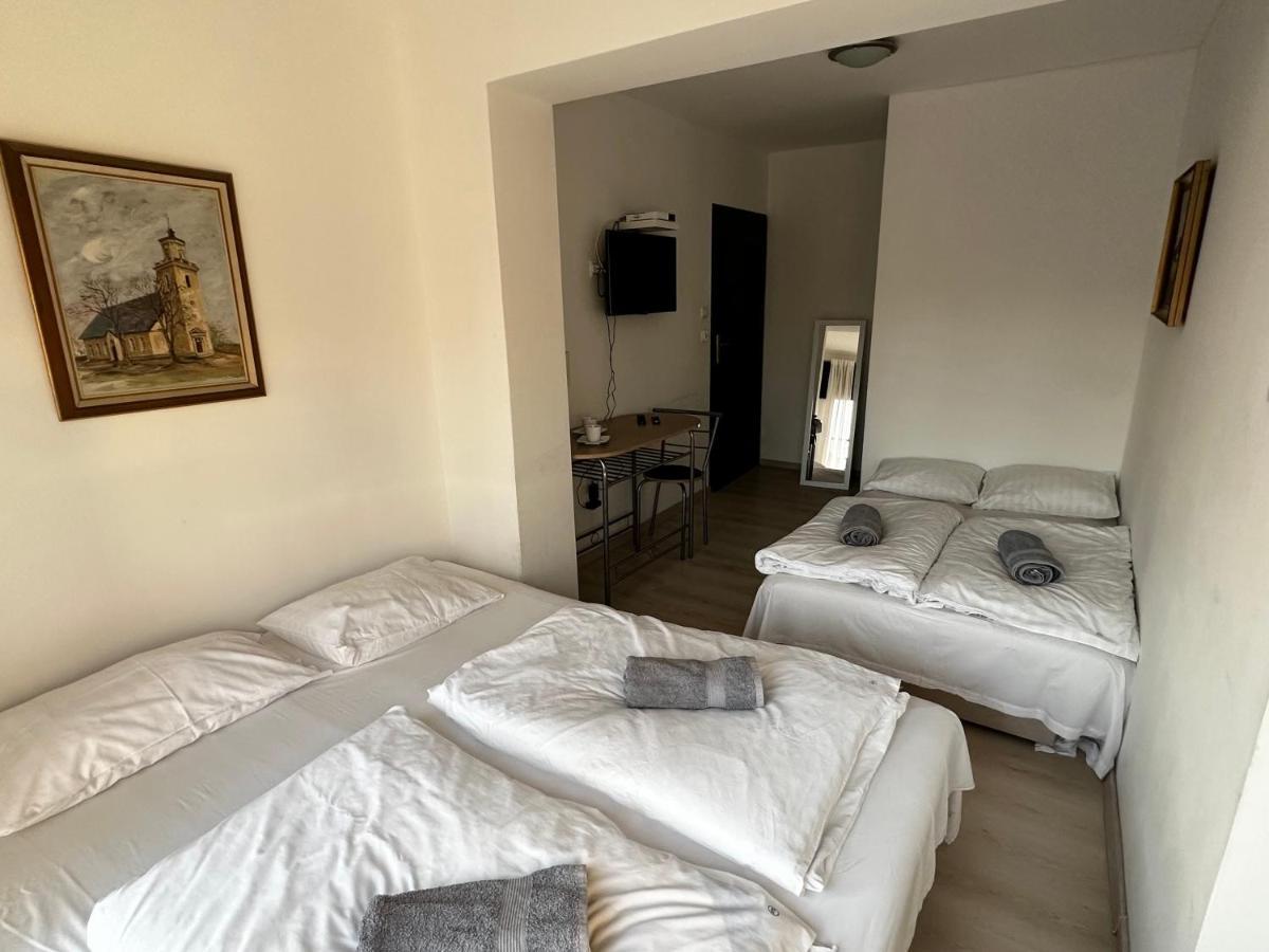 Pensjonat Jagoda B&B เมียนซิดดรอแย ภายนอก รูปภาพ