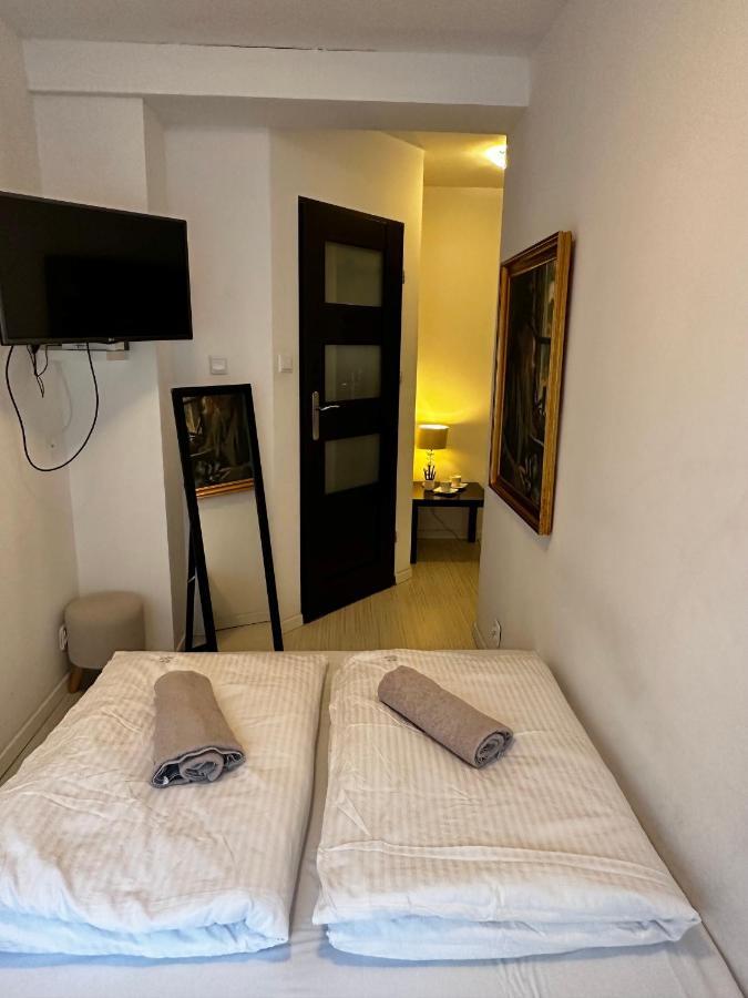 Pensjonat Jagoda B&B เมียนซิดดรอแย ภายนอก รูปภาพ
